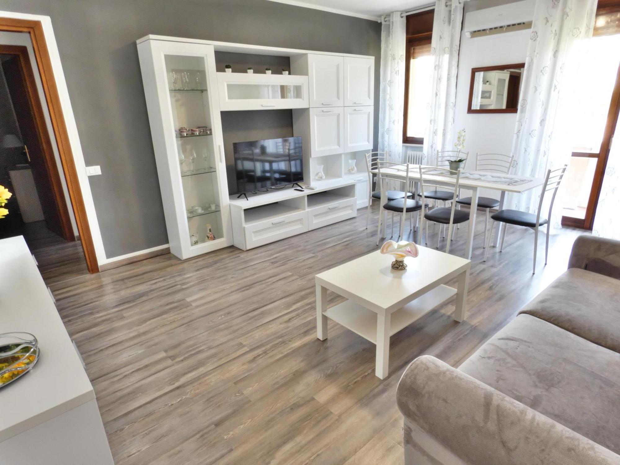 Apartamento Welcome House Desenzano Center Desenzano del Garda Exterior foto