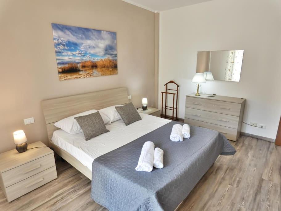 Apartamento Welcome House Desenzano Center Desenzano del Garda Exterior foto